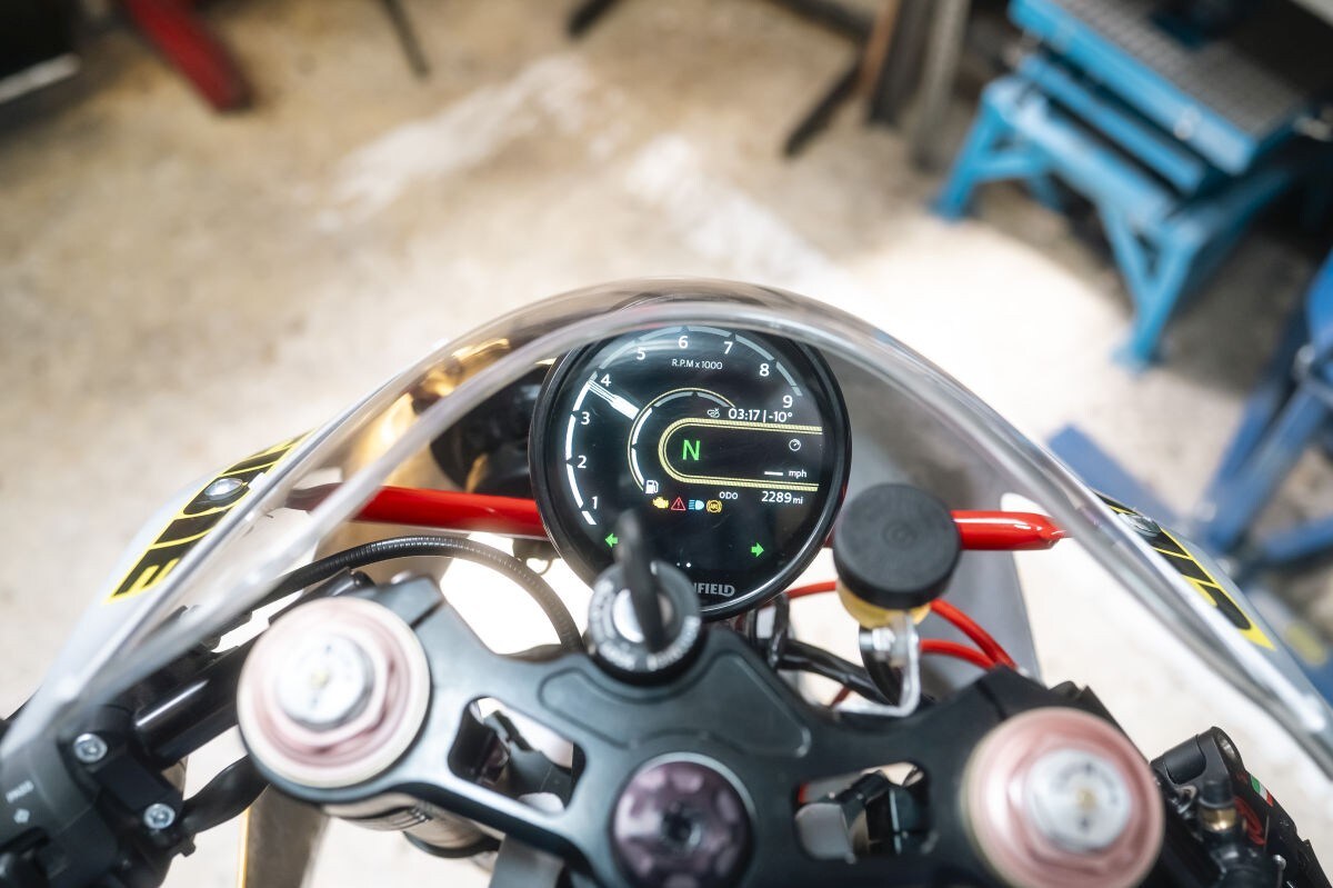 La riconoscete? E' una Royal Enfield Guerrilla 450!